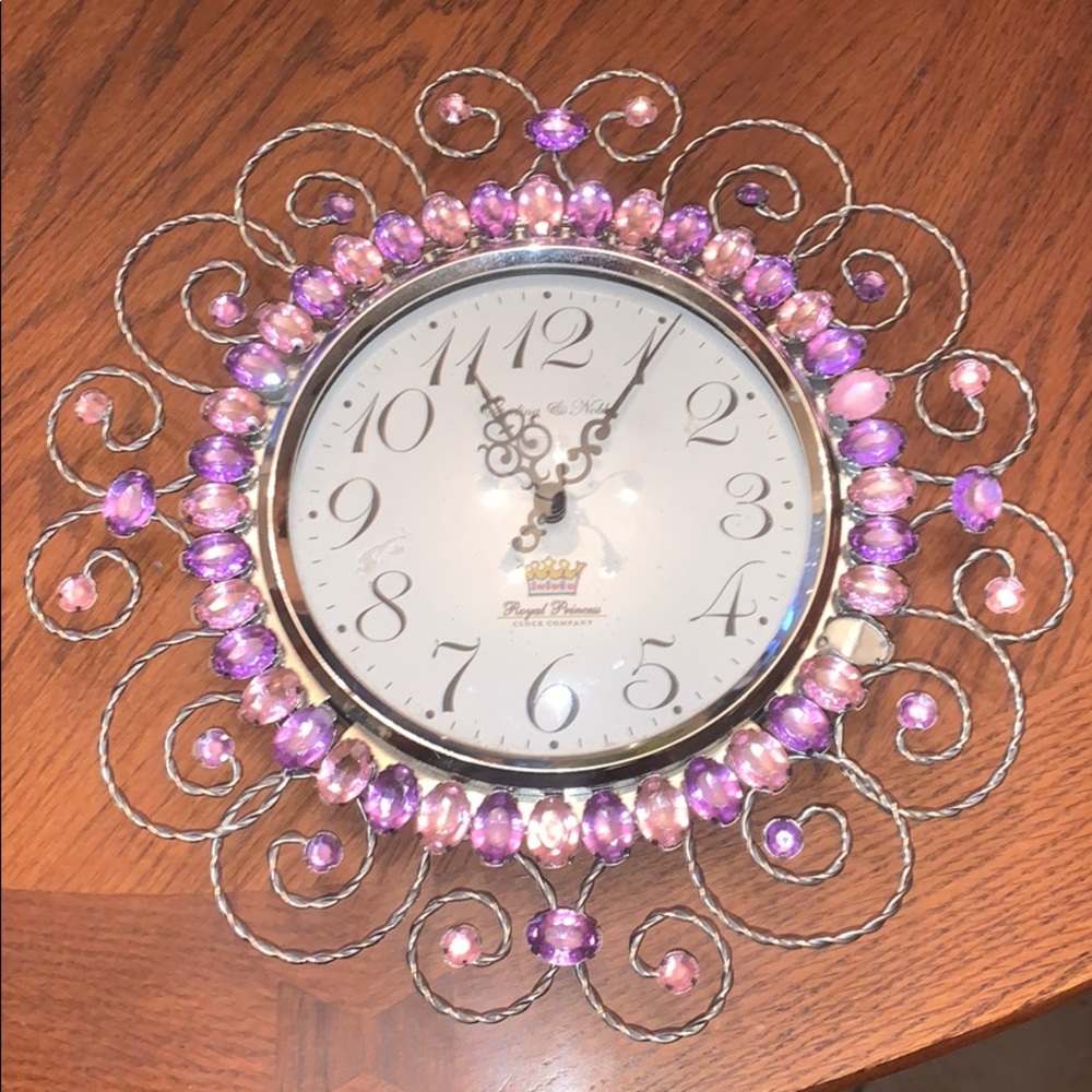 AA BATTERY CLOCK